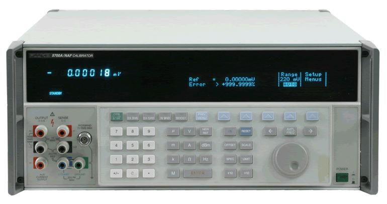 �N��|������ 5700A �๦��У����/FLUKE�s�ԈD