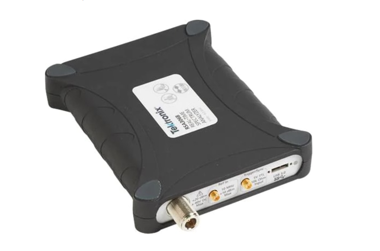 USB�l�V�����x/Tektronix�s�ԈD