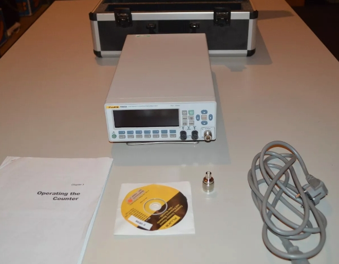 ������ PM6690 �߾����l�ʷ����x/FLUKE�s�ԈD