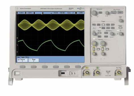 ���݂�(Agilent)MSO7104A �����̖ʾ����/Agilent�s�ԈD