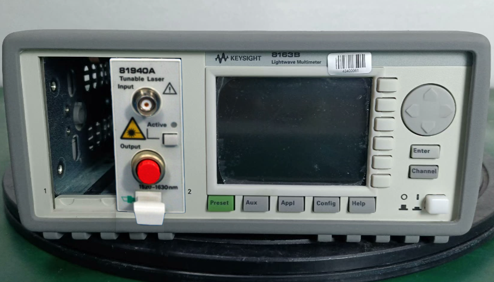 �N�ۣ����U|�Ⲩ�f�ñ�+���{(di��o)��Դģ�K/Keysight�s�ԈD