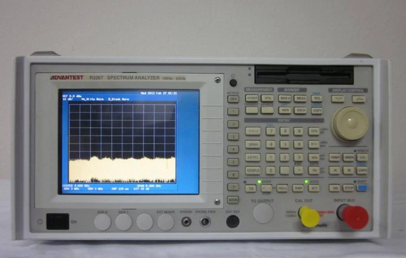 �N�ۡ����U|Advantest R3267 �l�V�����x/ADVANTEST�s�ԈD