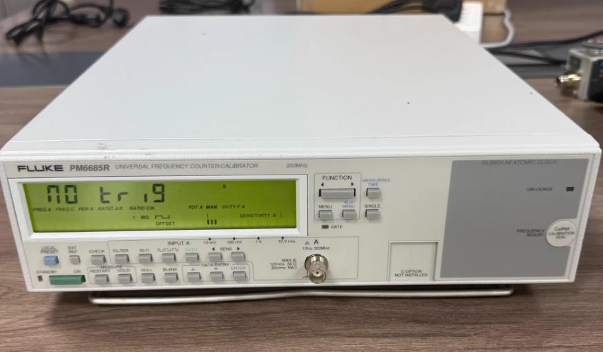 ������ PM6685R Ӌ(j��)�l��/У��(zh��n)��/FLUKE�s�ԈD