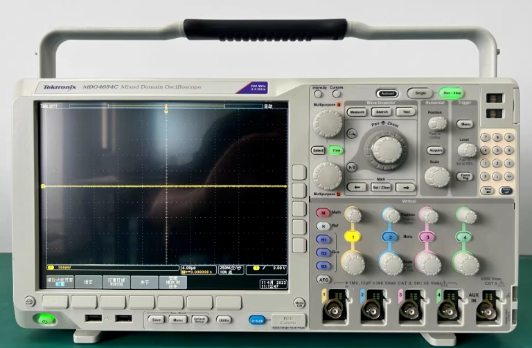 �N�ۡ����U|̩�� MDO4054C �����ʾ����/Tektronix�s�ԈD