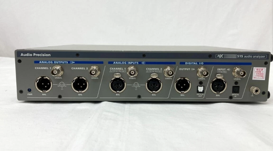 Audio Precision APX515 ���l�����x/�����s�ԈD
