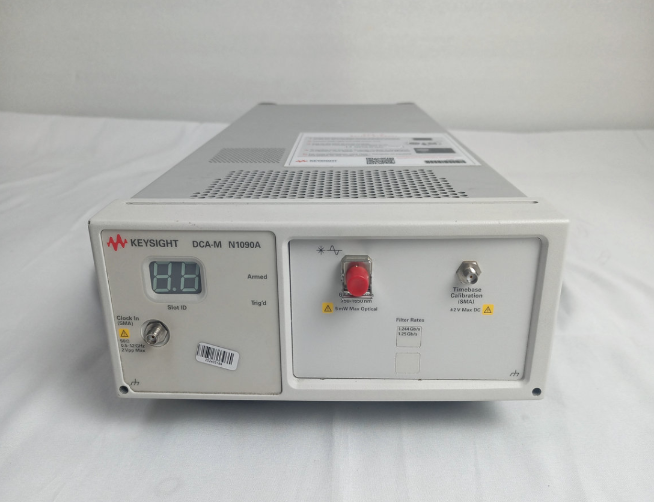 �S��|���݂� N1090A �ɘ�ʾ����/Agilent�s�ԈD