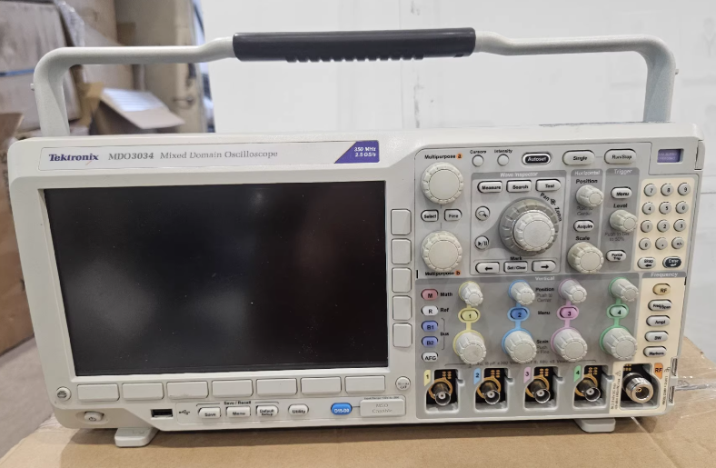 ̩�� MDO3034 �����ʾ����/Tektronix�s�ԈD