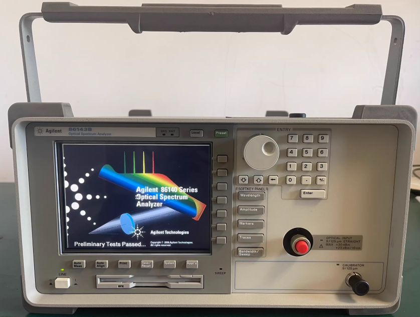 Agilent 86143B ���V�����x/Agilent�s�ԈD