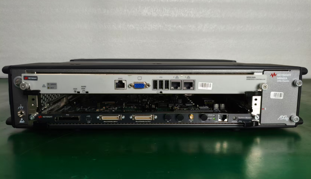 �S��|AXIe Ƕ��ʽ������+AXIe �C(j��)��/Keysight�s�ԈD