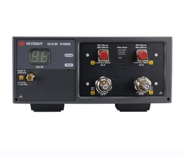 ����|Keysight N1092A DCA-M�ɘ�ʾ����/Keysight�s�ԈD