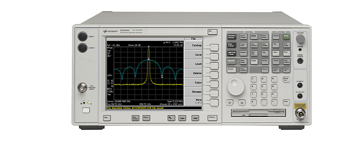 KeysightE4446A�l�V�����x/Keysight�s�ԈD