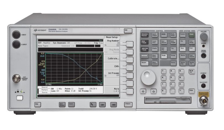 �N�ۡ����U|keysight E4440A �l�V�����x/Keysight�s�ԈD