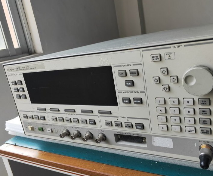 HP83620B��̖�l(f��)����/HP�s�ԈD