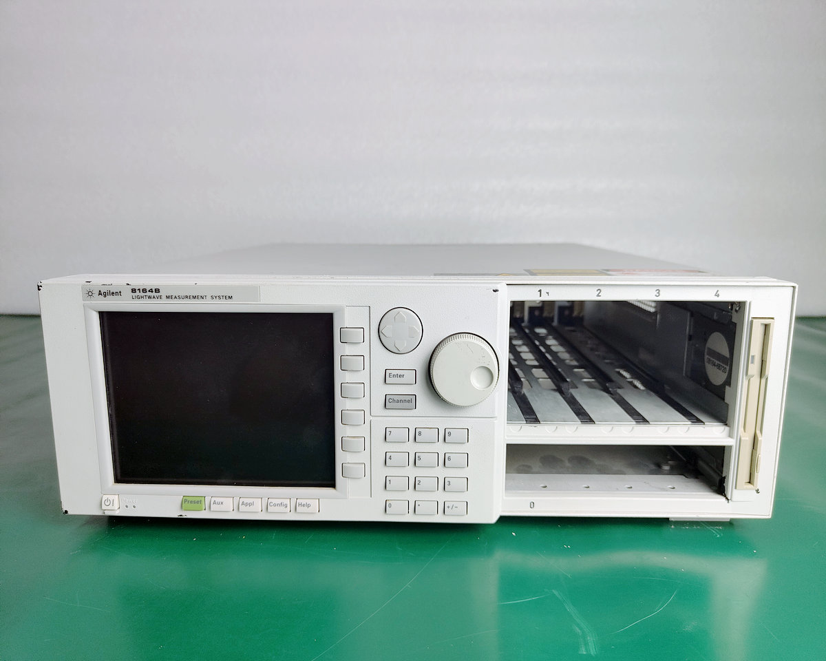 �Ⲩ�y��ϵ�y(t��ng)���C(j��)+���{(di��o)�C����Դģ�K/Agilent�s�ԈD