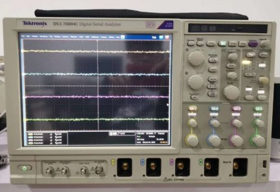 Tektronix DSA70804C ��(sh��)��ʾ����/Tektronix�s�ԈD
