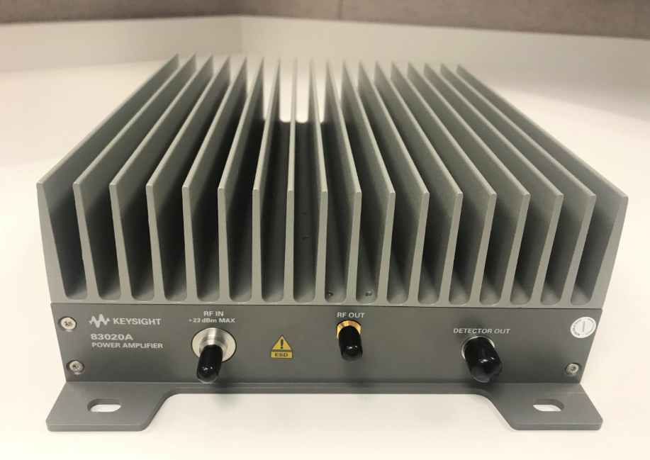 �N�ۡ����U|keysight 83020A ΢��ϵ�y(t��ng)�Ŵ���/Keysight�s�ԈD