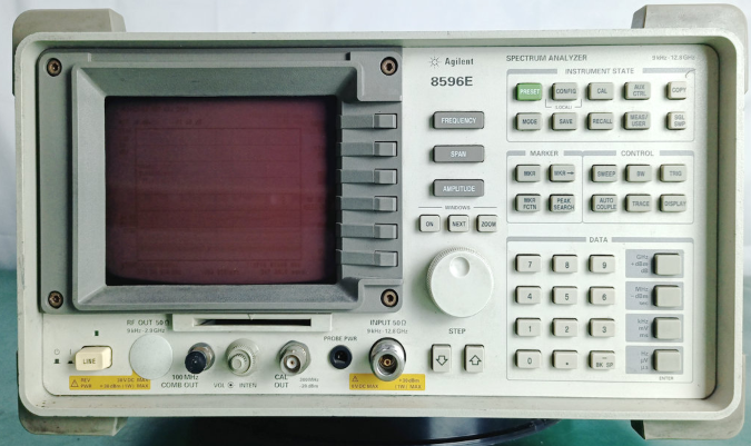 HP 8596E �l�V�����x/HP�s�ԈD