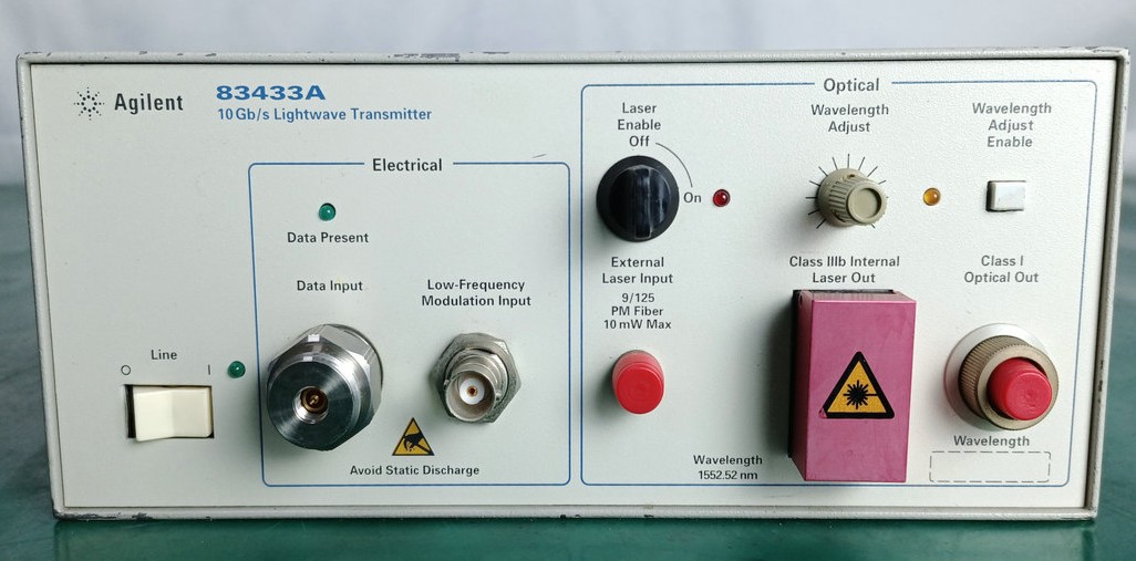 �N��,���U|���݂� 83433A �Ⲩ�l(f��)��C(j��)/Keysight�s�ԈD