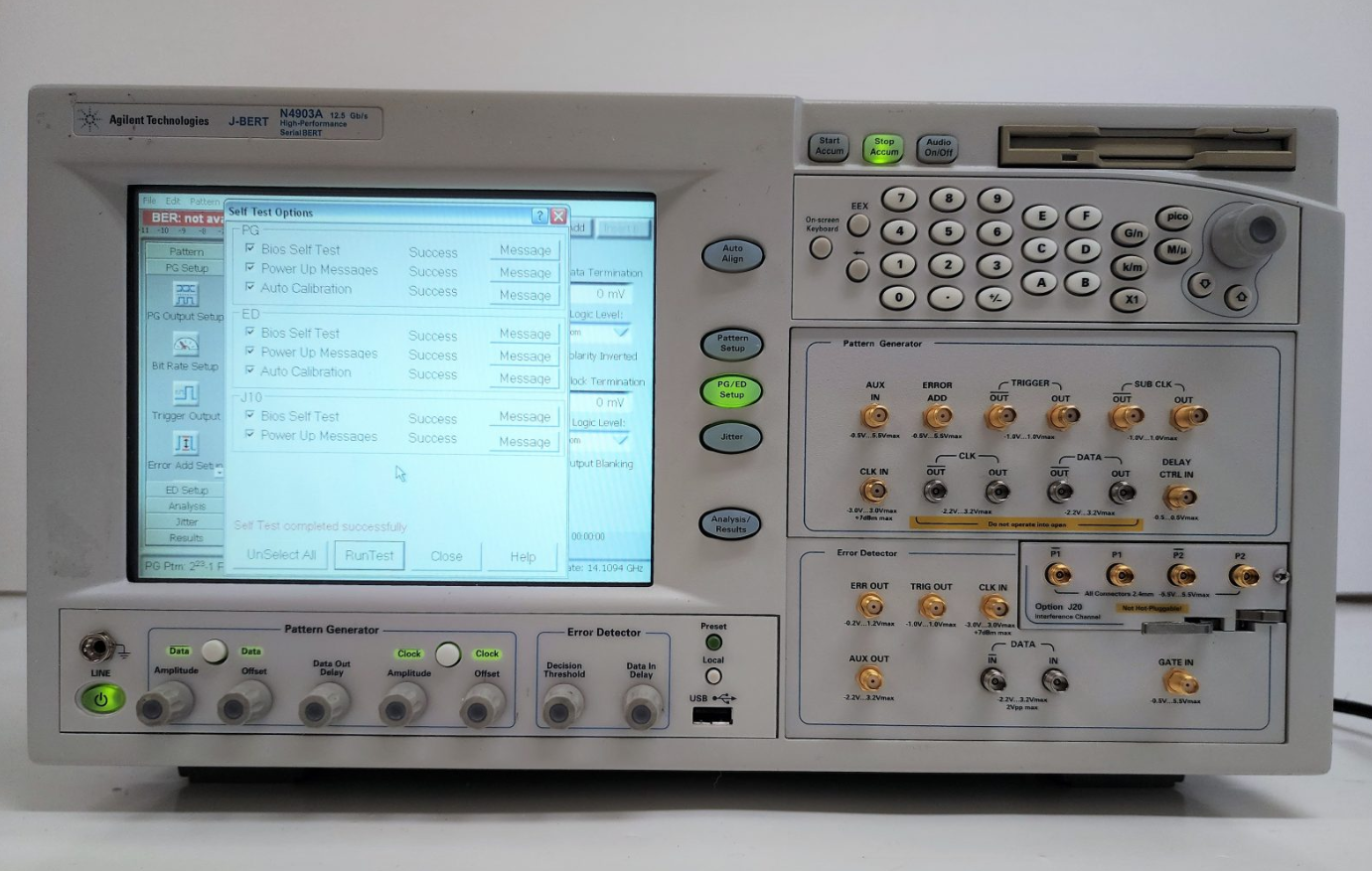 Agilent N4903A �`�a�����x/Agilent�s�ԈD