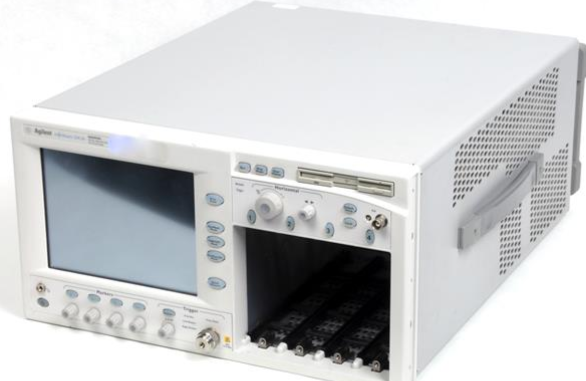 �N�ۡ����U|���݂� 86100A Infiniium DCA������ʾ����/Agilent�s�ԈD