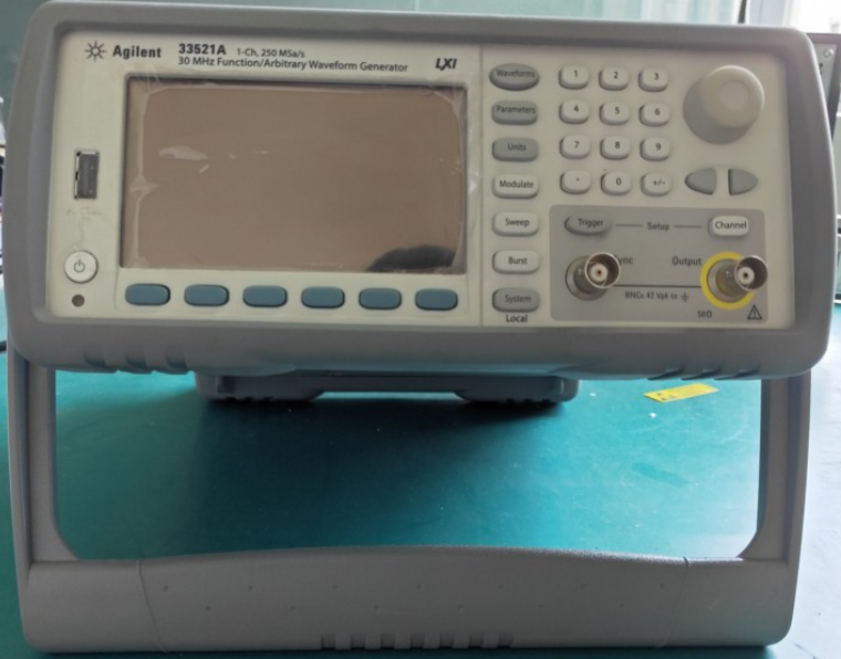 �ǵ¿Ƽ� 33521A ����(sh��)/���Ⲩ�ΰl(f��)����/Keysight�s�ԈD