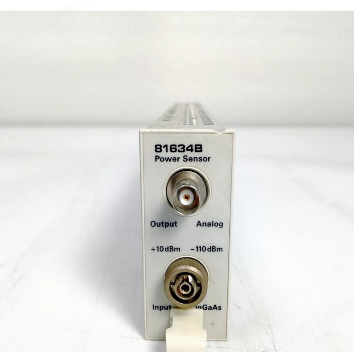 ���݂� 81634B �⹦�ʂ�����/Agilent�s�ԈD