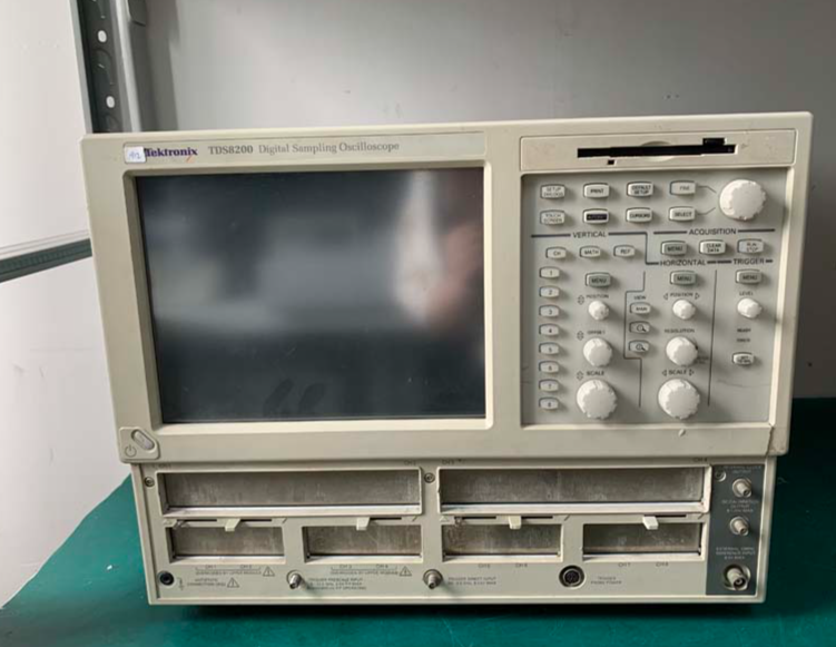 Tektronix TDS8200 ��(sh��)�ֲɘ�ʾ����/Tektronix�s�ԈD