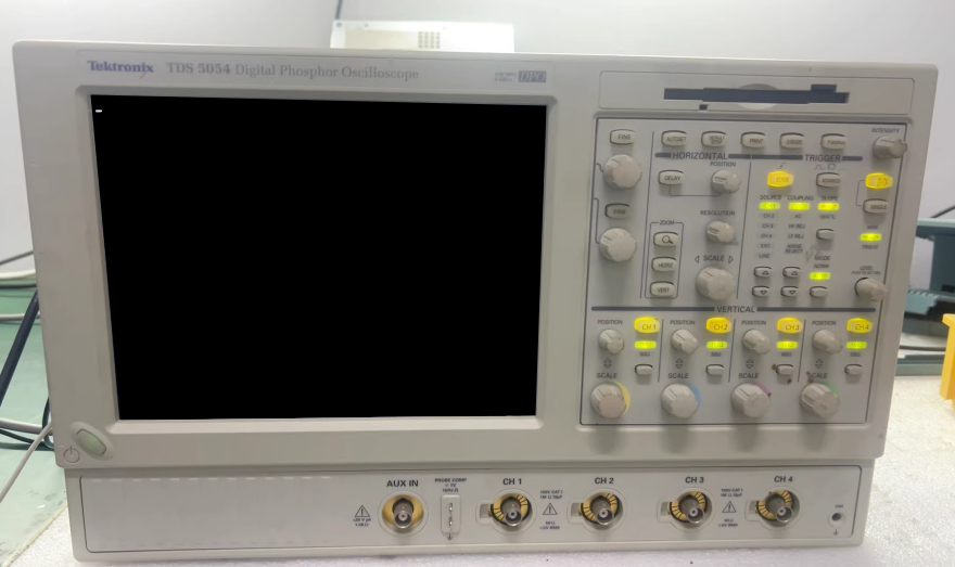 ̩�� TDS5054 ��(sh��)�֟ɹ�ʾ����/Tektronix�s�ԈD