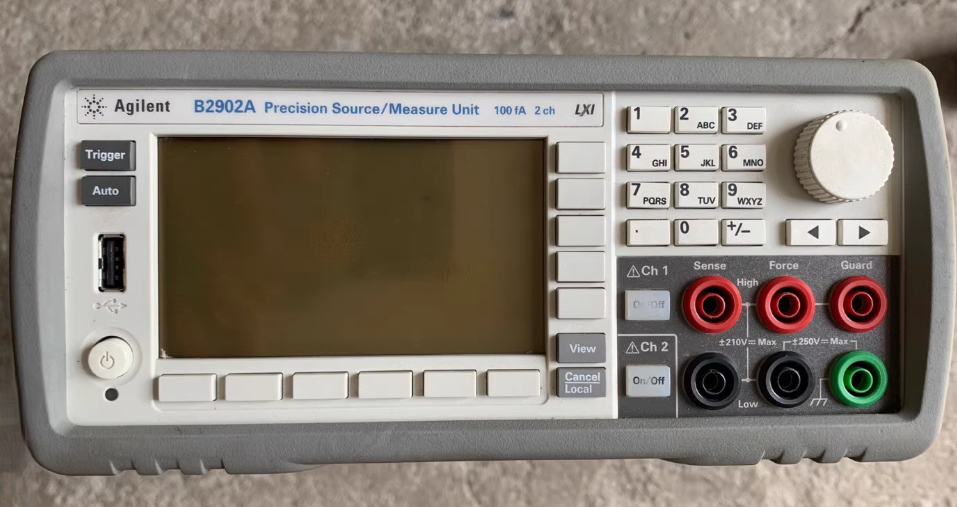 ���݂� B2902A �������Դ/Agilent�s�ԈD