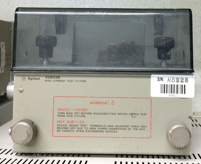 �ǵ¿Ƽ� 42842B ƫ������y(c��)ԇ�A��/Keysight�s�ԈD