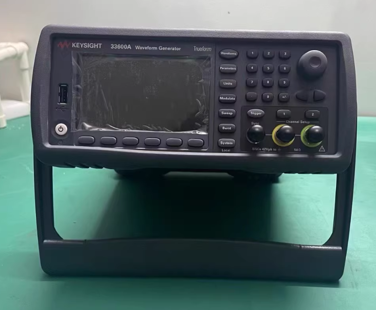 �ǵ¿Ƽ� 33600A ���ΰl(f��)����/Keysight�s�ԈD