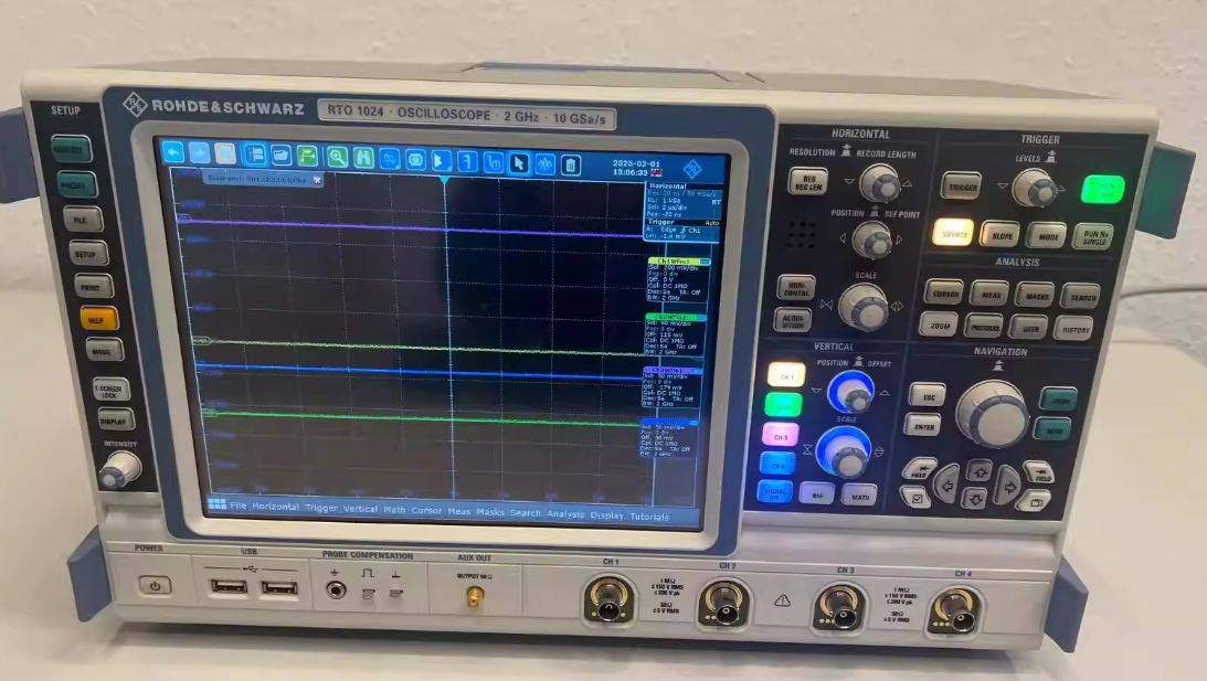 R&S RTO1024 ʾ����/R&S�s�ԈD