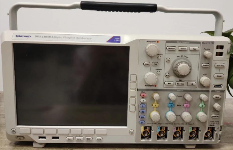 Tektronix DPO4104B-L ��(sh��)�֟ɹ�ʾ����/Tektronix�s�ԈD