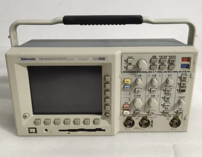 �N��|Tektronix TDS3032 ��(sh��)�֟ɹ�ʾ����/Tektronix�s�ԈD