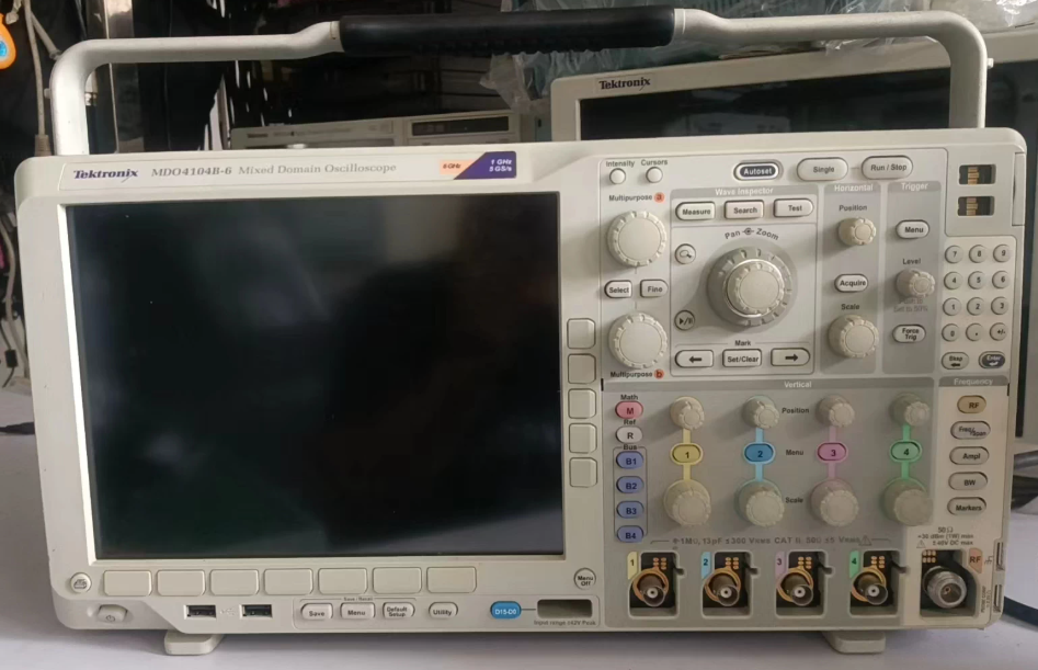 �N�ۡ����U|̩�� MDO4104B-6 �����ʾ����/Tektronix�s�ԈD