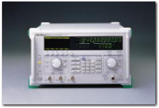 125KHz-1050MHz �ϳ���̖�l(f��)����/Anritsu�s�ԈD