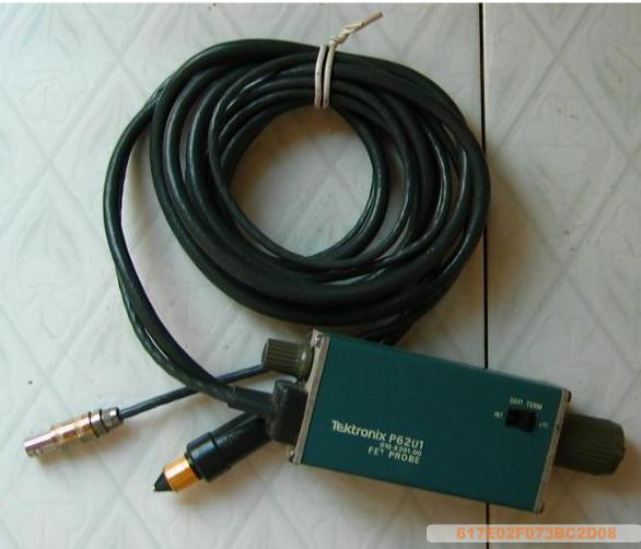 900M��Դ̽�^/Tektronix�s�ԈD