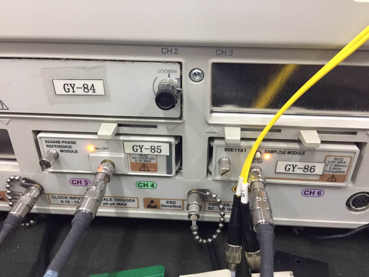 늽ӿڲɘ�ģ�K/Tektronix�s�ԈD