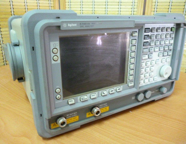 EMC �����x��30 Hz �� 26.5 GHz/Agilent/HP�s�ԈD