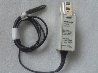 ��Դ늉�̽�^/Tektronix�s�ԈD