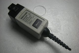 ��Դ̽�^/Tektronix�s�ԈD