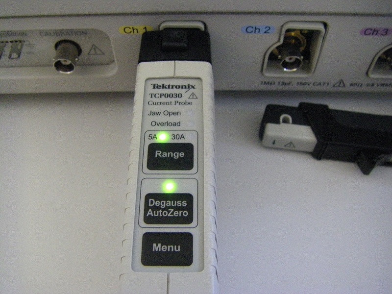 ���̽�^/Tektronix�s�ԈD