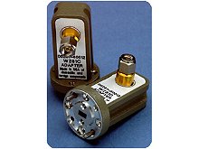 �m����/Keysight�s�ԈD